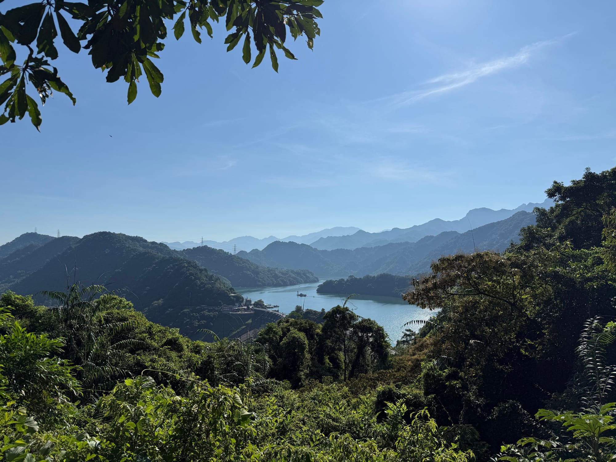 A Morning Hike on Shihmen Mountain Trail